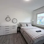 Rum i privatbostad In Gemeinschaft 5 *